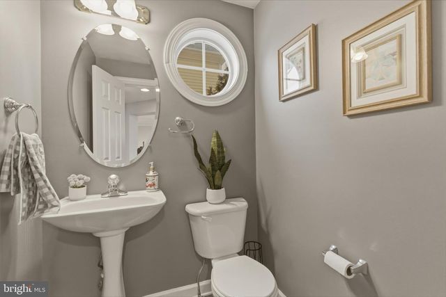 1511 ARTILLERY TER NE, Leesburg, VA 20176