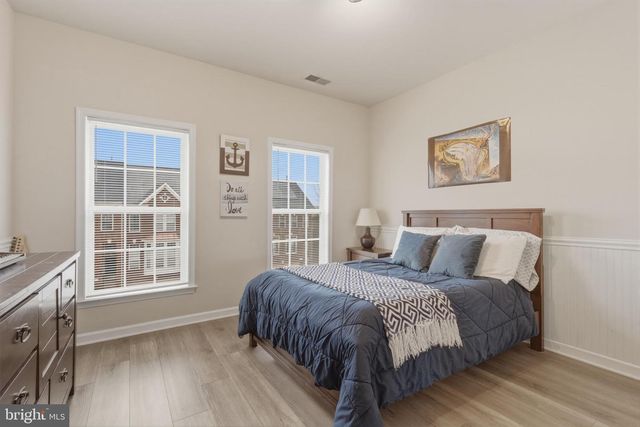 1511 ARTILLERY TER NE, Leesburg, VA 20176