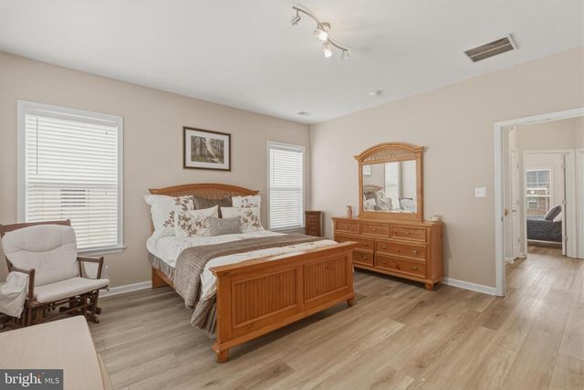 1511 ARTILLERY TER NE, Leesburg, VA 20176