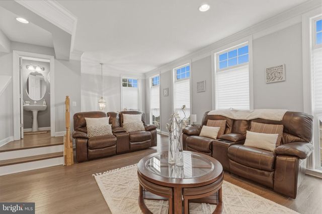 1511 ARTILLERY TER NE, Leesburg, VA 20176