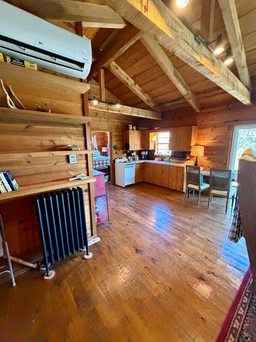 102 Oak Ridge Drive, Fort Davis, TX 79734