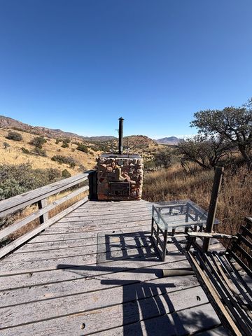 102 Oak Ridge Drive, Fort Davis, TX 79734