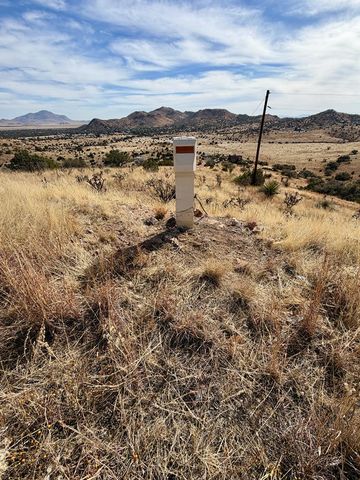 102 Oak Ridge Drive, Fort Davis, TX 79734