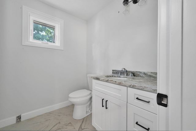 299 Quincy St, Building 3 3, Holbrook, MA 02343
