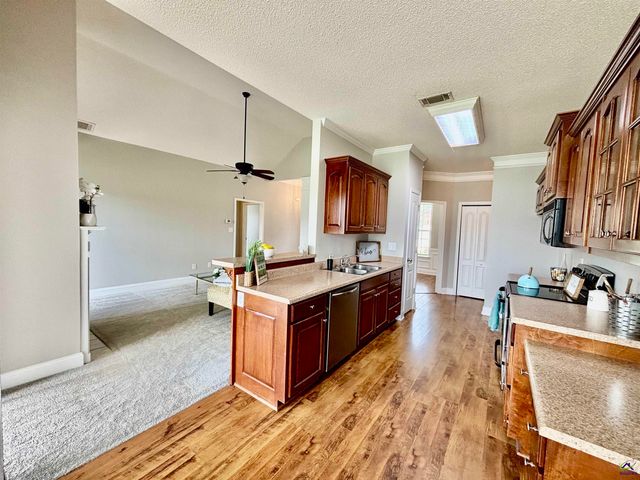 702 Post Oak Way, Warner Robins, GA 31088