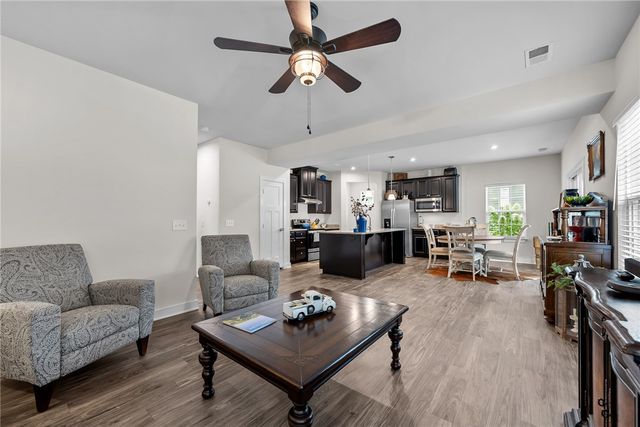 9 Wiltshire Circle, Easley, SC 29642