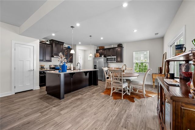9 Wiltshire Circle, Easley, SC 29642