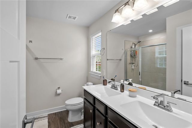 9 Wiltshire Circle, Easley, SC 29642