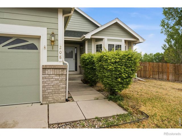 208 Egyptian Court, Fort Collins, CO 80525