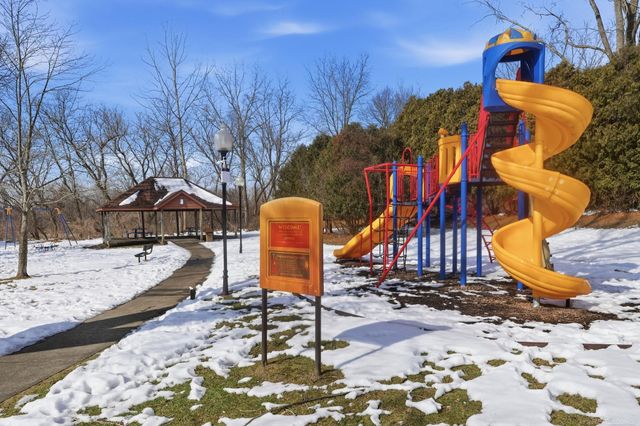 503 Thornehill Trail, Oxford, MI 48371