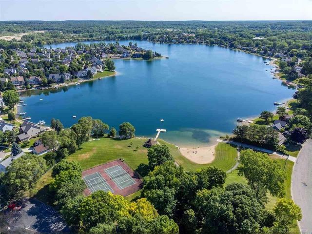 503 Thornehill Trail, Oxford, MI 48371