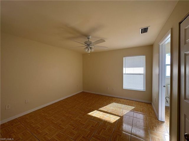 4724 26th ST SW, Lehigh Acres, FL 33973