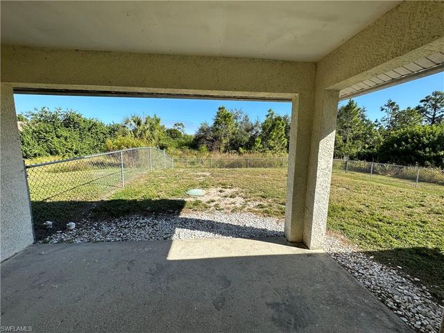 4724 26th ST SW, Lehigh Acres, FL 33973