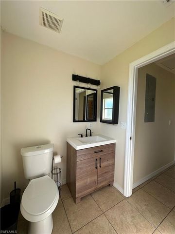 4724 26th ST SW, Lehigh Acres, FL 33973