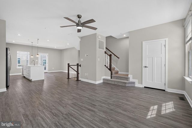 19873 GREEN VILLAGE DR, Montgomery Village, MD 20886