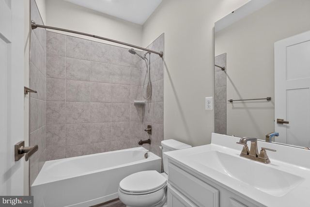 19873 GREEN VILLAGE DR, Montgomery Village, MD 20886
