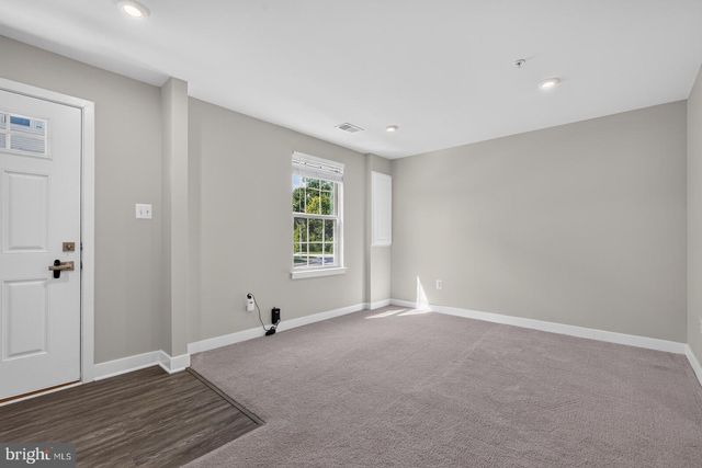 19873 GREEN VILLAGE DR, Montgomery Village, MD 20886
