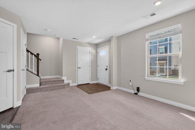 19873 GREEN VILLAGE DR, Montgomery Village, MD 20886