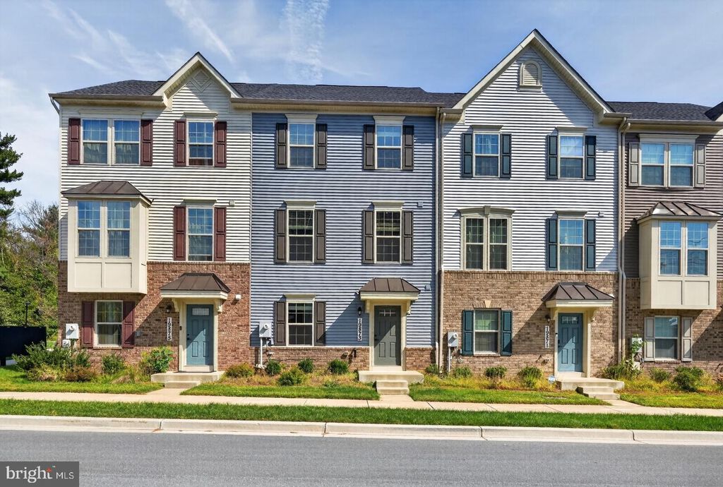 19873 GREEN VILLAGE DR, Montgomery Village, MD 20886
