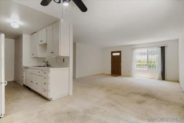 7876 Camino Huerta, San Diego, CA 92122