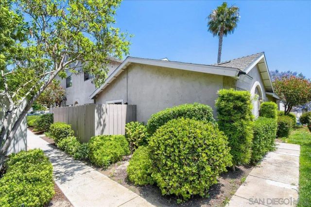 7876 Camino Huerta, San Diego, CA 92122