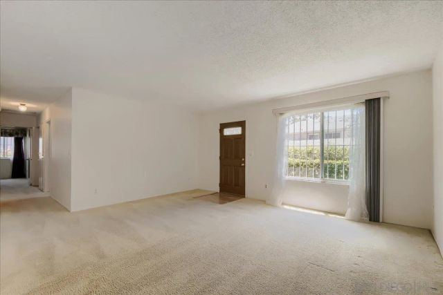 7876 Camino Huerta, San Diego, CA 92122