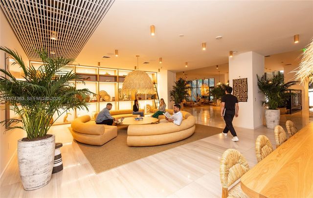 221 SW 1st Ave 1923, Fort Lauderdale, FL 33301