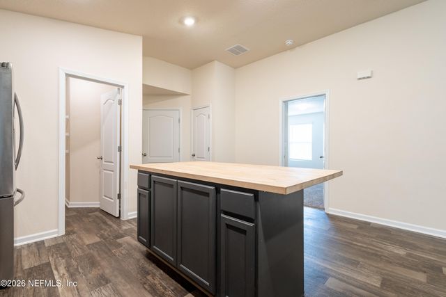 2446 OAK STREAM Drive, Green Cove Springs, FL 32043