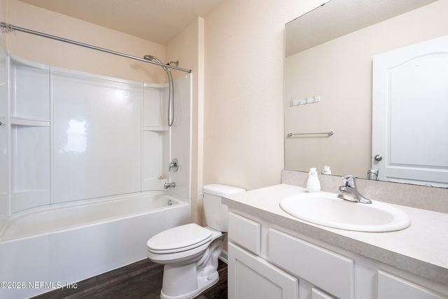 2446 OAK STREAM Drive, Green Cove Springs, FL 32043
