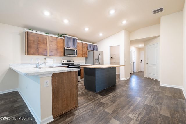 2446 OAK STREAM Drive, Green Cove Springs, FL 32043