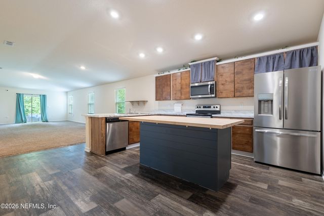 2446 OAK STREAM Drive, Green Cove Springs, FL 32043