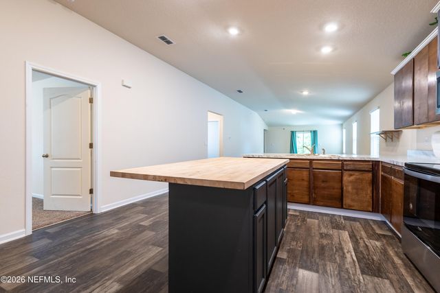 2446 OAK STREAM Drive, Green Cove Springs, FL 32043