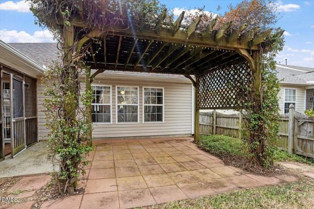 214 Larktree Lane, Fuquay Varina, NC 27526