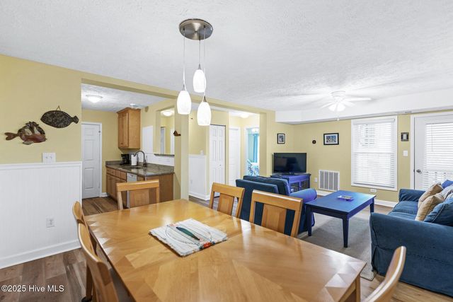 1701 Bowfin Lane Apt E, Carolina Beach, NC 28428