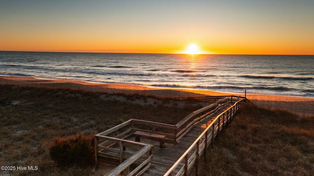 1701 Bowfin Lane Apt E, Carolina Beach, NC 28428