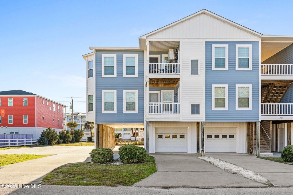 1701 Bowfin Lane Apt E, Carolina Beach, NC 28428
