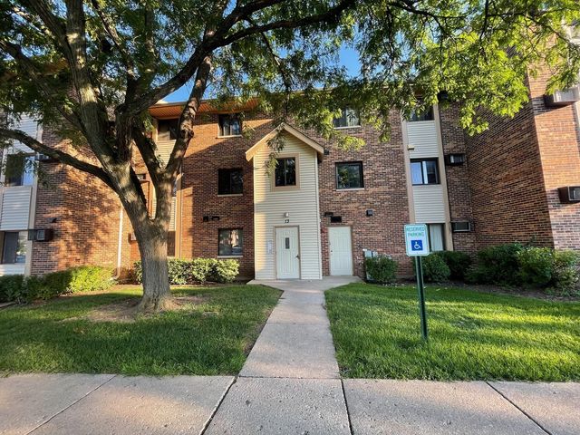13 Echo Court 10, Vernon Hills, IL 60061