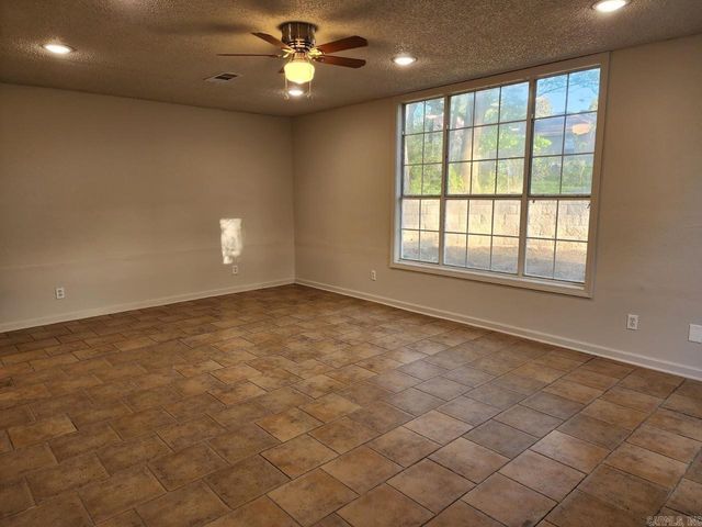 641 Warner Avenue, Jonesboro, AR 72401