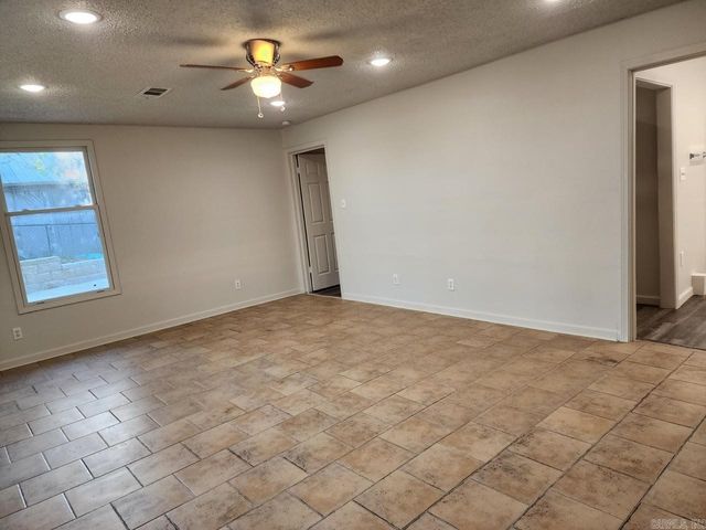 641 Warner Avenue, Jonesboro, AR 72401