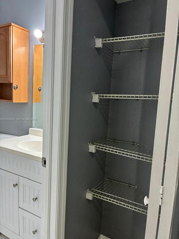 55 SW 14th Ter 55, Homestead, FL 33030