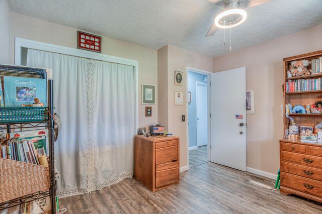 1048 SW Colfax Lane, Madras, OR 97741