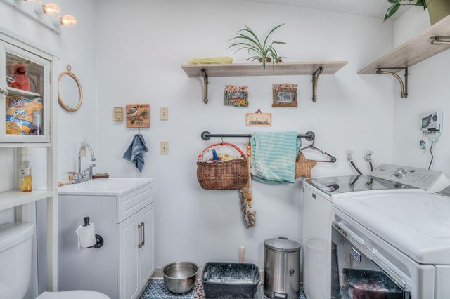 1048 SW Colfax Lane, Madras, OR 97741