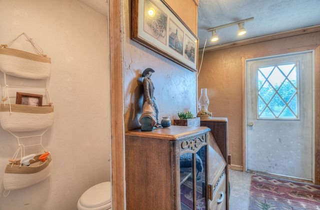 1048 SW Colfax Lane, Madras, OR 97741