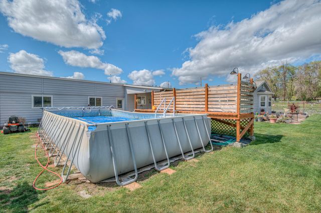 1048 SW Colfax Lane, Madras, OR 97741