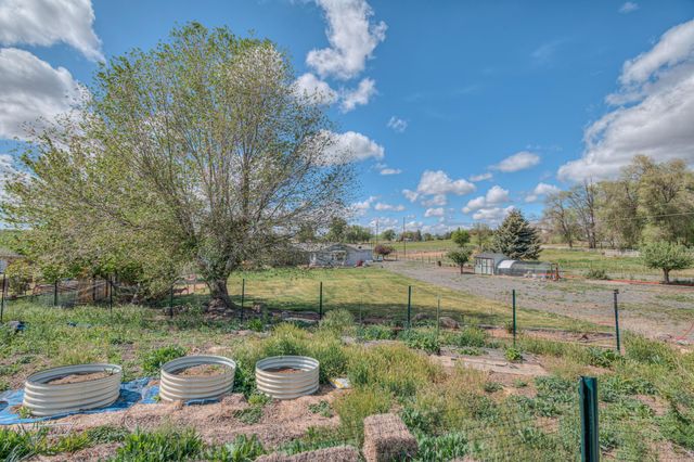 1048 SW Colfax Lane, Madras, OR 97741