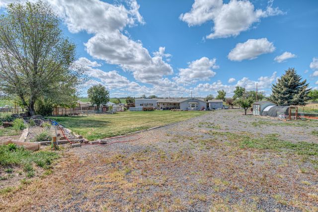 1048 SW Colfax Lane, Madras, OR 97741