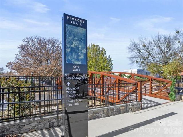 3095-2 15TH Street Drive NE, Hickory, NC 28601