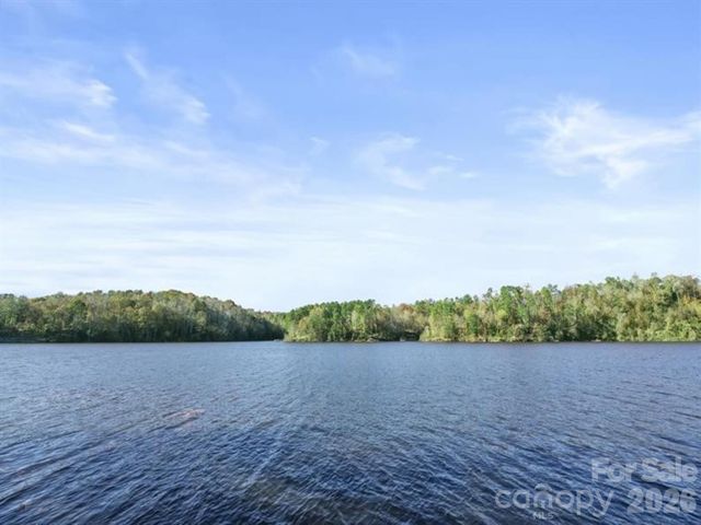 3095-2 15TH Street Drive NE, Hickory, NC 28601