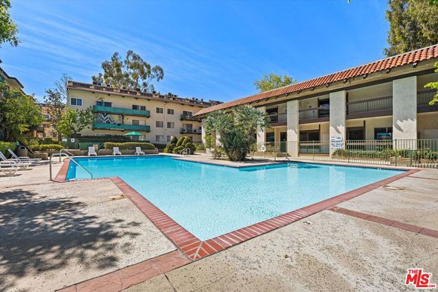 5460 White Oak Avenue A105, Encino, CA 91316