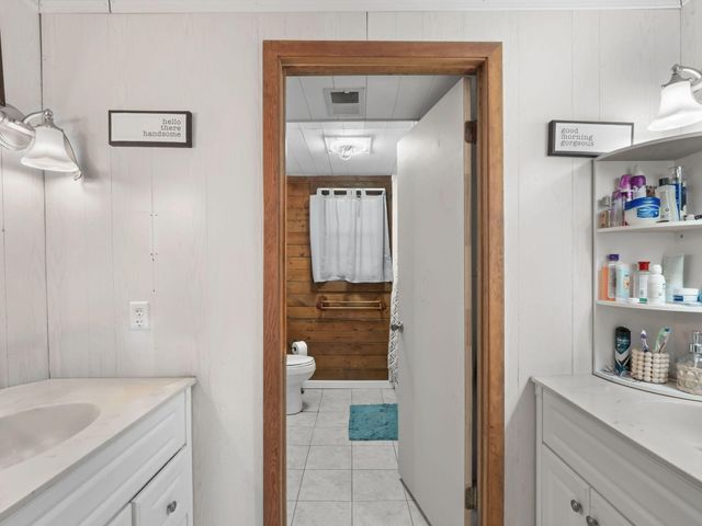 723 White City, Hornbeck, LA 71439
